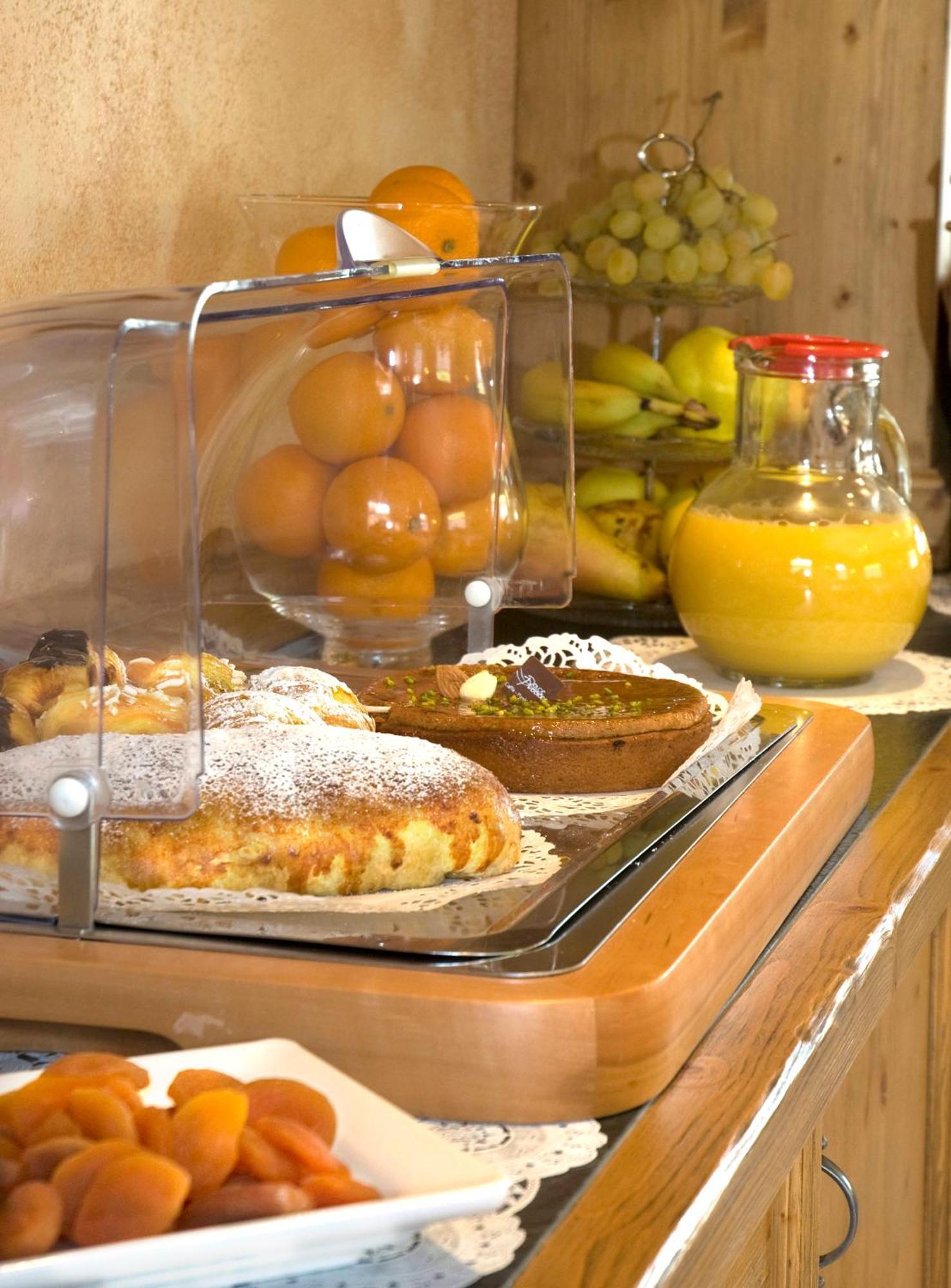 Hotel Costanza Mountain Holiday Livigno Bagian luar foto