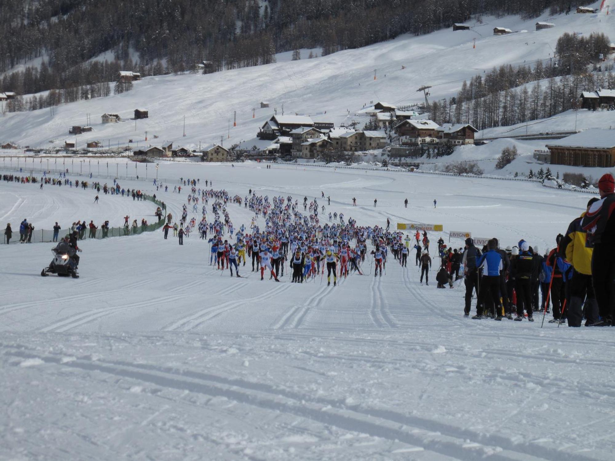 Hotel Costanza Mountain Holiday Livigno Bagian luar foto