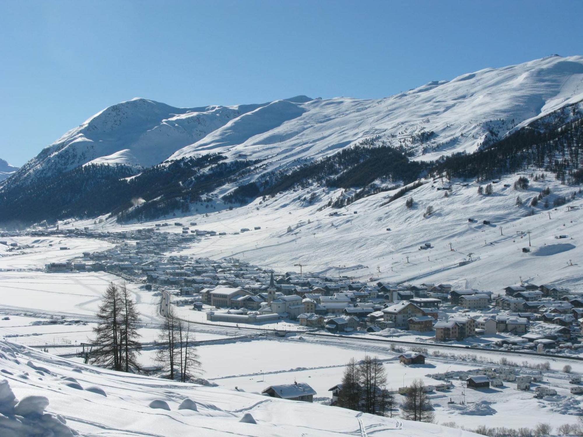 Hotel Costanza Mountain Holiday Livigno Bagian luar foto