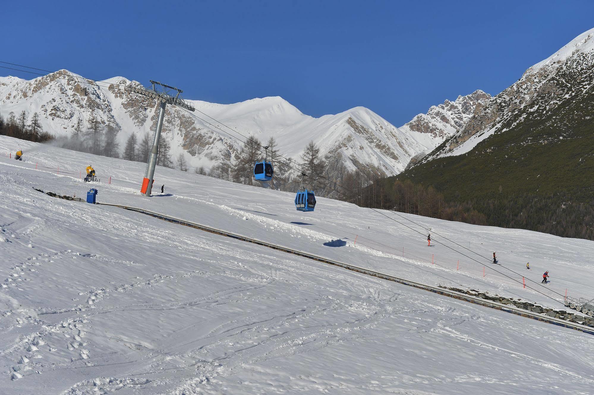 Hotel Costanza Mountain Holiday Livigno Bagian luar foto